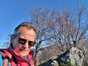 Alla Madonnina del Costone con Corna Bianca e con tanti fiori da Salmezza-3apr23 - FOTOGALLERY
